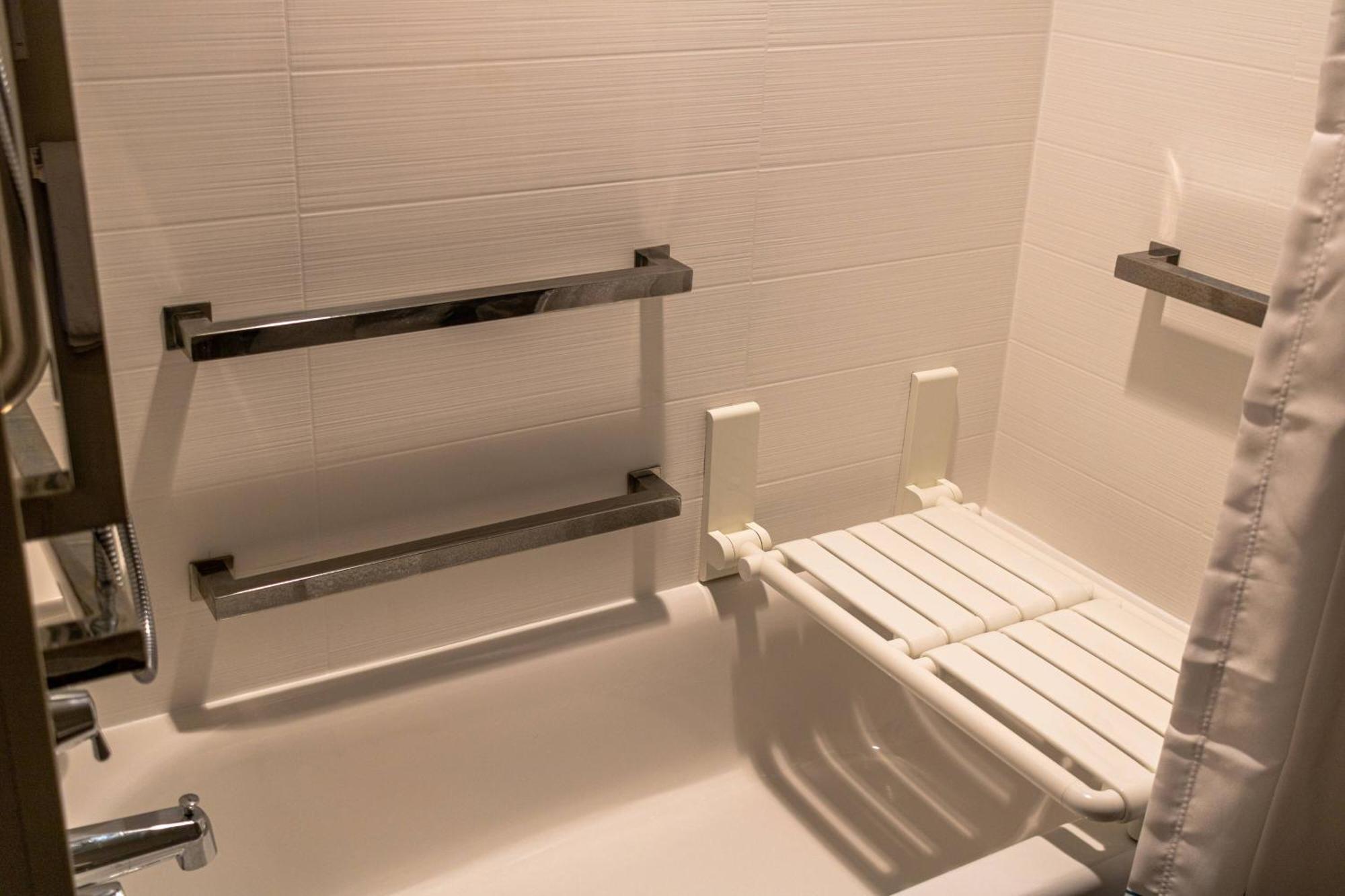 Towneplace Suites By Marriott Hays Exteriér fotografie